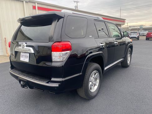 Used 2013 Toyota 4Runner Limited image 7