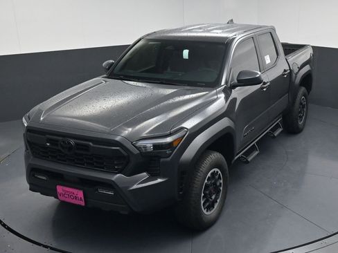New 2026 Toyota Tacoma TRD Off-Road AWD/4WD image 15