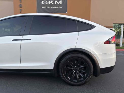 Used 2016 Tesla Model X 90D image 19