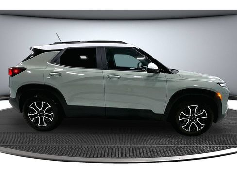 Used 2025 Chevrolet TrailBlazer ACTIV w/ Convenience Package FWD image 14
