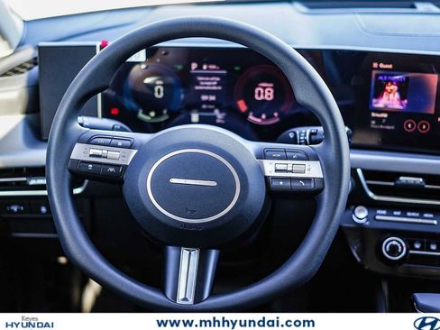 New 2026 Hyundai Sonata SE FWD image 18