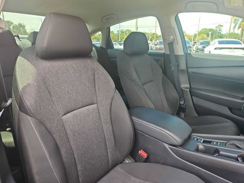 Certified 2025 Honda Accord LX image 24