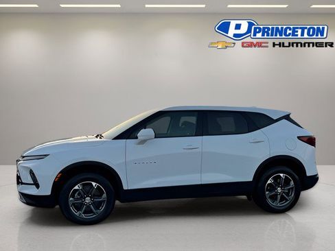 Certified 2025 Chevrolet Blazer LT FWD image 4
