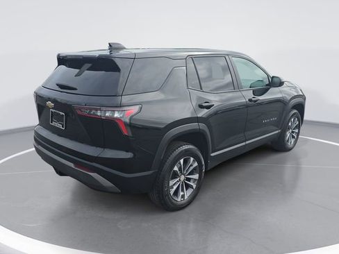 Used 2025 Chevrolet Equinox LT image 3