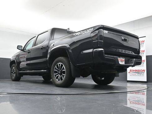 Used 2020 Toyota Tacoma TRD Sport w/ Technology Package AWD/4WD image 35
