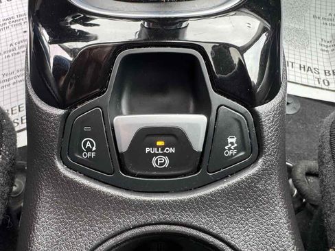 Used 2021 Jeep Compass Limited w/ Sun and Sound Group AWD/4WD image 19