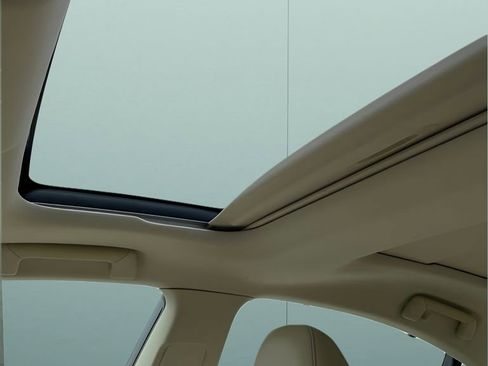 Used 2015 Lexus ES 350 w/ Ultra Luxury Package FWD image 25