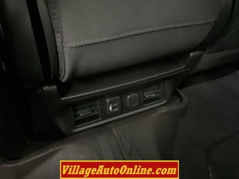 Used 2019 Chevrolet Silverado 1500 LT w/ All-Star Edition image 33