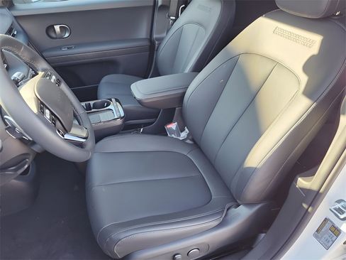 New 2026 Hyundai Ioniq 5 SEL image 13