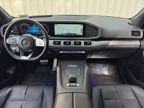 Used 2021 Mercedes-Benz GLS 580 4MATIC image 13