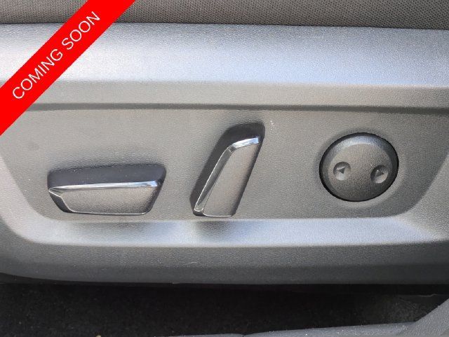 Used 2026 Nissan Rogue SV FWD image 17