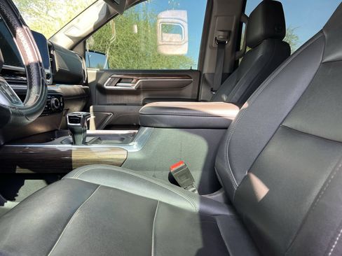 Used 2022 Chevrolet Silverado 1500 RST w/ Convenience Package II AWD/4WD image 11