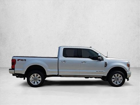 Used 2019 Ford F250 Platinum w/ Platinum Ultimate Package AWD/4WD image 4