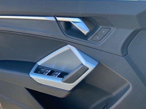 Used 2021 Audi Q3 2.0T Premium w/ Convenience Package image 19