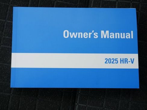 Used 2025 Honda HR-V LX image 28
