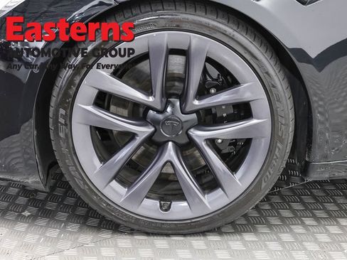 Used 2022 Tesla Model S AWD/4WD image 29
