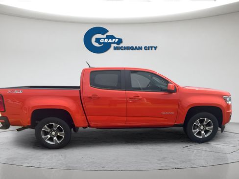 Used 2019 Chevrolet Colorado Z71 AWD/4WD image 6