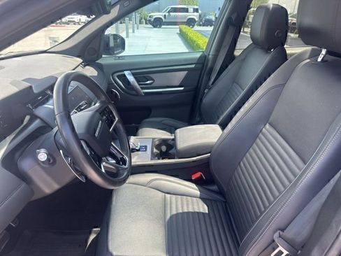 Used 2024 Land Rover Discovery Sport Dynamic SE AWD/4WD image 9