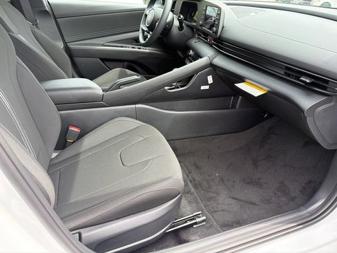 New 2026 Hyundai Elantra Sport FWD image 14