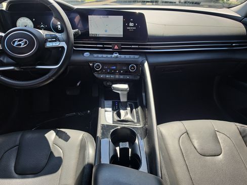 Used 2023 Hyundai Elantra Limited FWD image 14