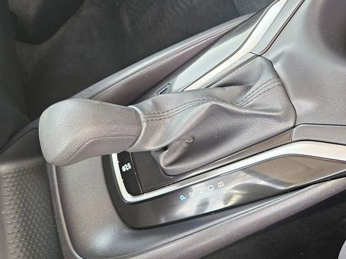 Used 2025 Toyota Corolla LE image 28