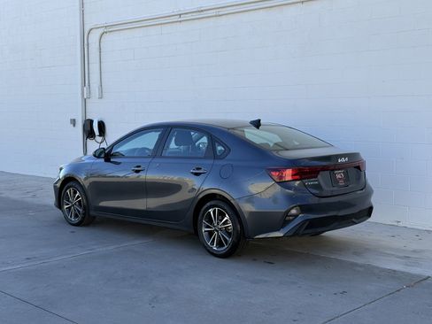 Used 2024 Kia Forte LXS image 9