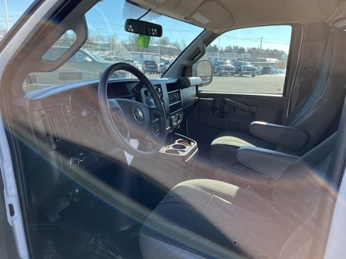 Used 2024 Chevrolet Express 2500 w/ Driver Convenience Package image 2