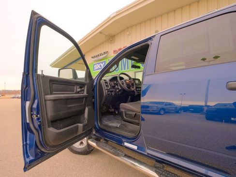 Used 2024 RAM 3500 Tradesman image 23