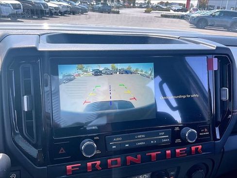 Used 2025 Nissan Frontier PRO-4X AWD/4WD image 14