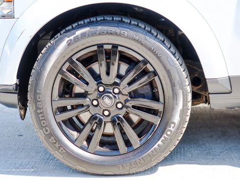 Used 2016 Land Rover LR4 HSE AWD/4WD image 27