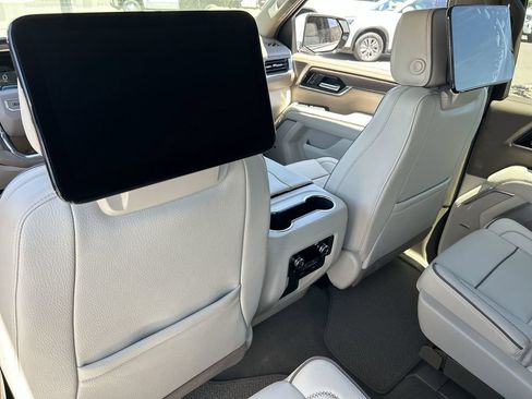 New 2026 GMC Yukon Denali w/ Advanced Technology Package AWD/4WD image 36