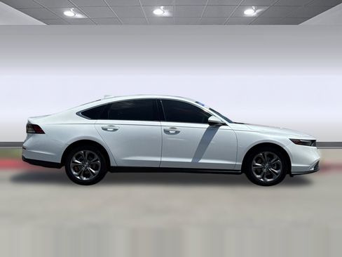 Certified 2024 Honda Accord EX image 7