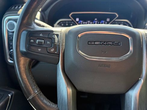 Used 2019 GMC Sierra 1500 Denali w/ Denali Ultimate Package AWD/4WD image 19