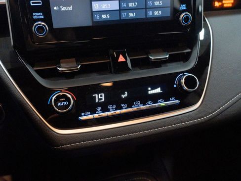 Used 2019 Toyota Corolla SE image 34