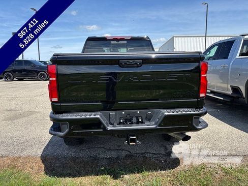 Used 2025 Chevrolet Silverado 2500 High Country w/ Midnight Edition AWD/4WD image 5
