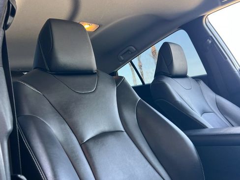Certified 2021 Toyota Prius Prime Limited FWD image 19