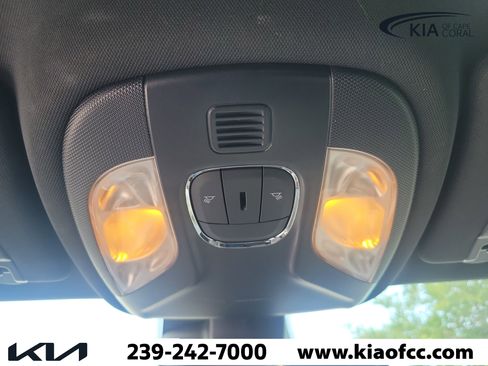Used 2025 Jeep Compass Latitude AWD/4WD image 30