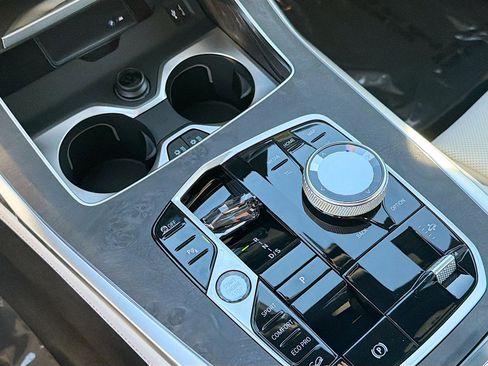 New 2027 BMW X7 M60i AWD/4WD image 30
