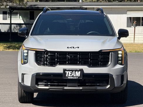 Used 2025 Kia Sorento SX Prestige AWD/4WD image 9