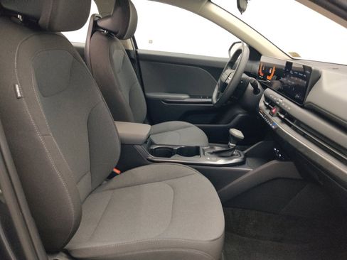 Used 2025 Kia K4 FWD image 21