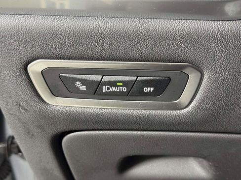 Used 2024 BMW X7 xDrive40i w/ Climate Comfort Package image 19