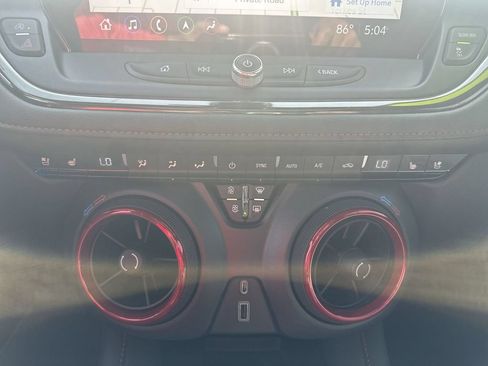 Used 2023 Chevrolet Blazer RS w/ Enhanced Convenience Package FWD image 30