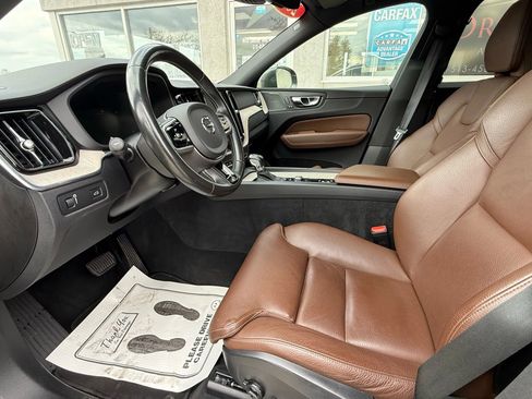 Used 2020 Volvo XC60 T5 Inscription image 8
