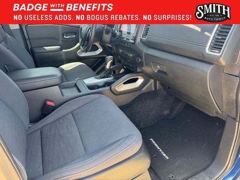 Used 2022 Nissan Frontier SV w/ Technology Package RWD image 30