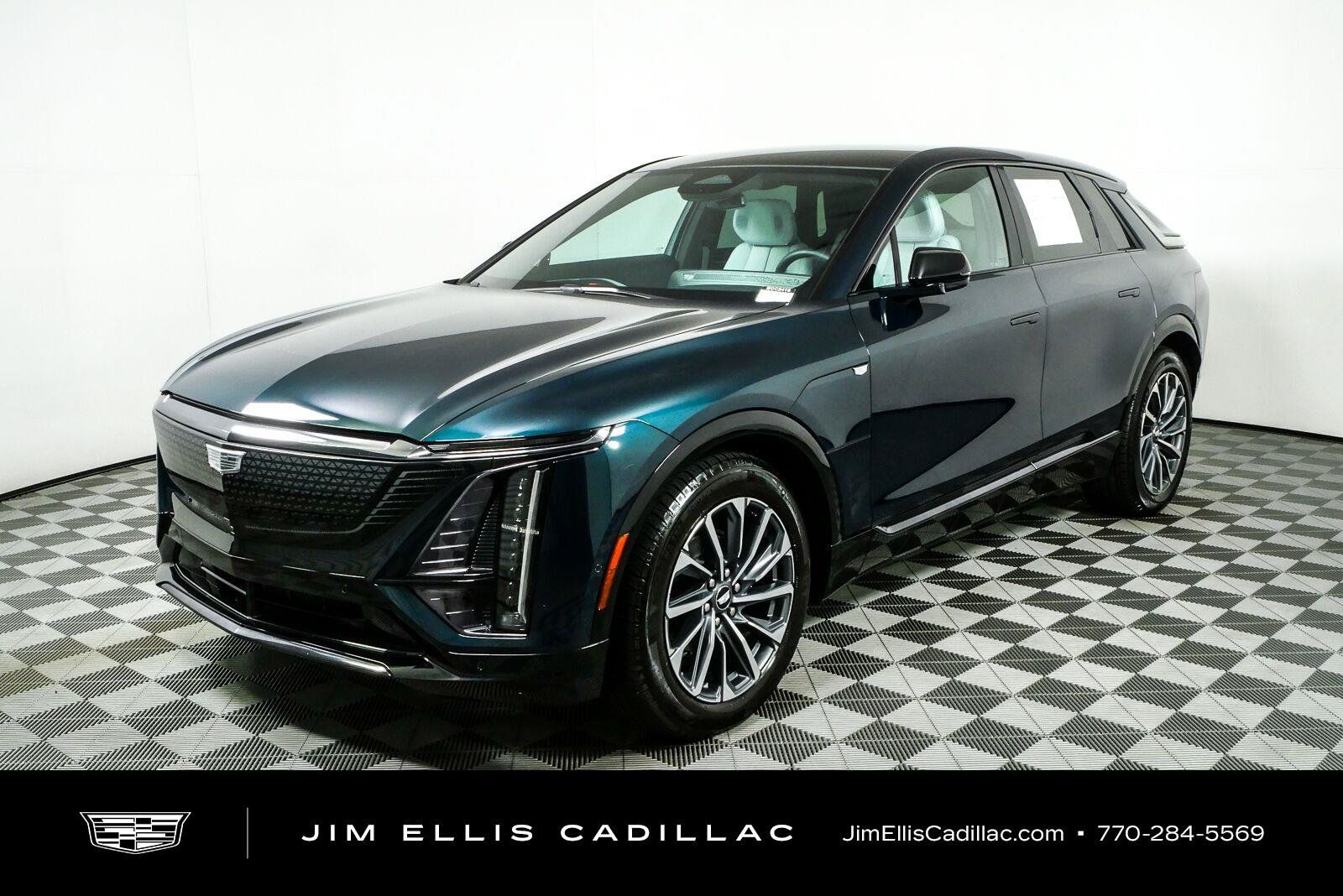 Used 2024 Cadillac Lyriq Sport AWD/4WD image 27