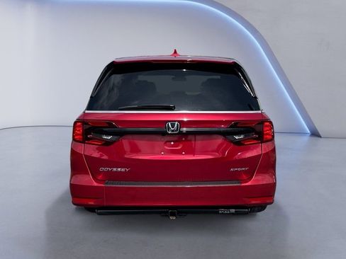 Certified 2024 Honda Odyssey Sport image 4