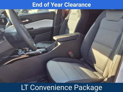 New 2025 Chevrolet Trax LT w/ Driver Confidence Package image 3