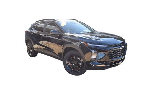 Used 2025 Chevrolet Trax ACTIV w/ Driver Confidence Package image 2