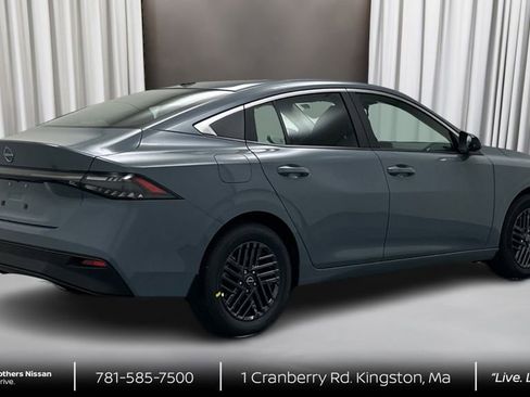 New 2026 Nissan Sentra SV w/ SV Convenience Package FWD image 5