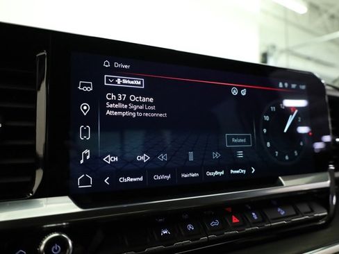 Used 2023 GMC Sierra 1500 SLT w/ SLT Premium Package image 16